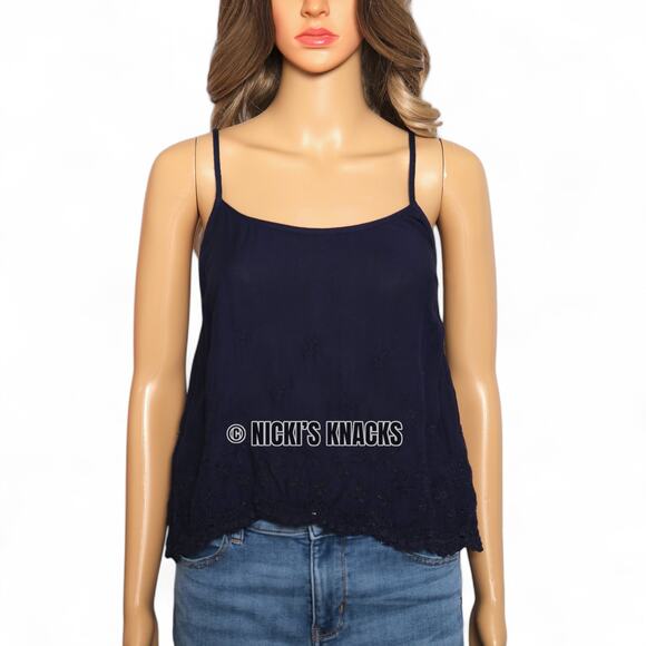 LC Lauren Conrad Navy Blue Boho Embroidered Eyelet Hem Crop Tank Top Size L - Picture 2 of 9